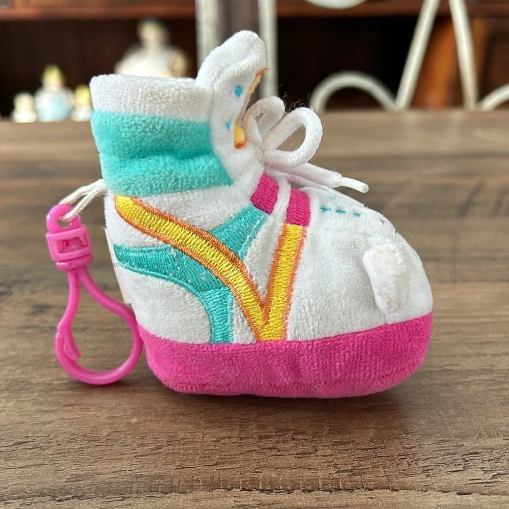 🔥🔥2012 Shopkins Sneaky Wedge Keychain Plush - Picture 2 of 4